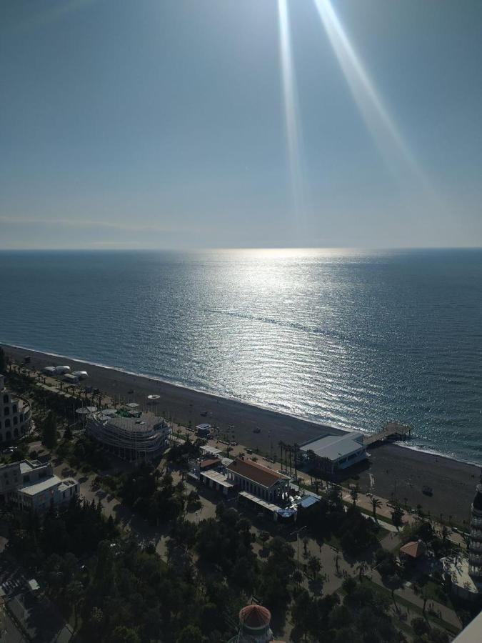 Black Sea Batumi Hotel Orbi City Экстерьер фото