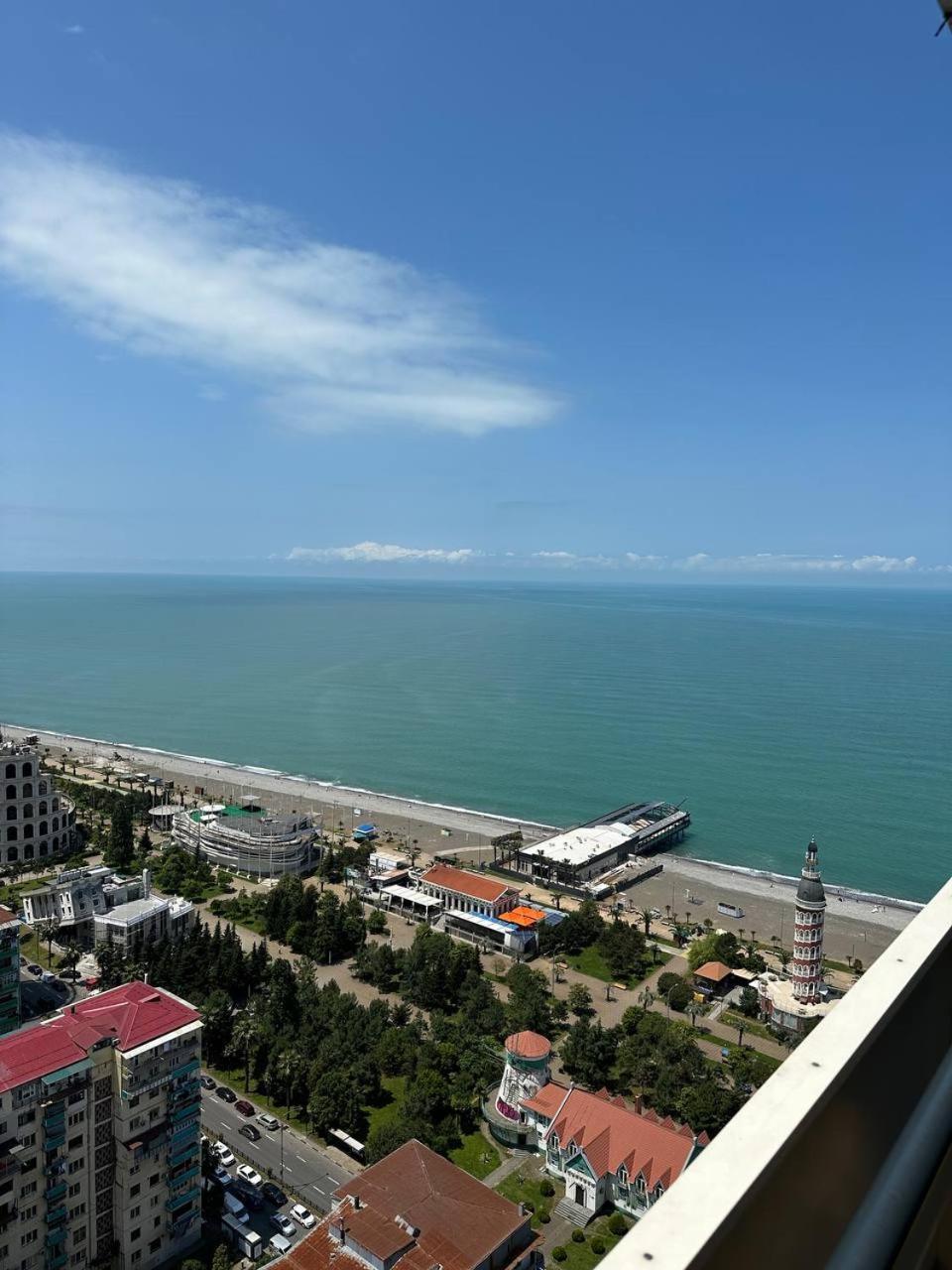 Black Sea Batumi Hotel Orbi City Экстерьер фото